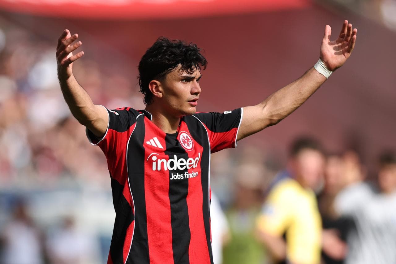 Galatasaray in Talks to Sign Eintracht Frankfurt's Can Uzun