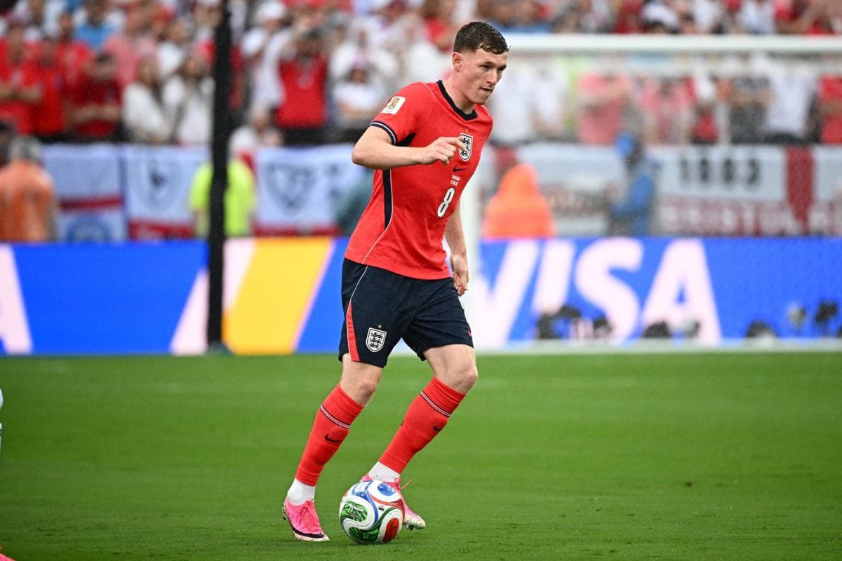 Man City Break Transfer Record to Sign Elliot Anderson