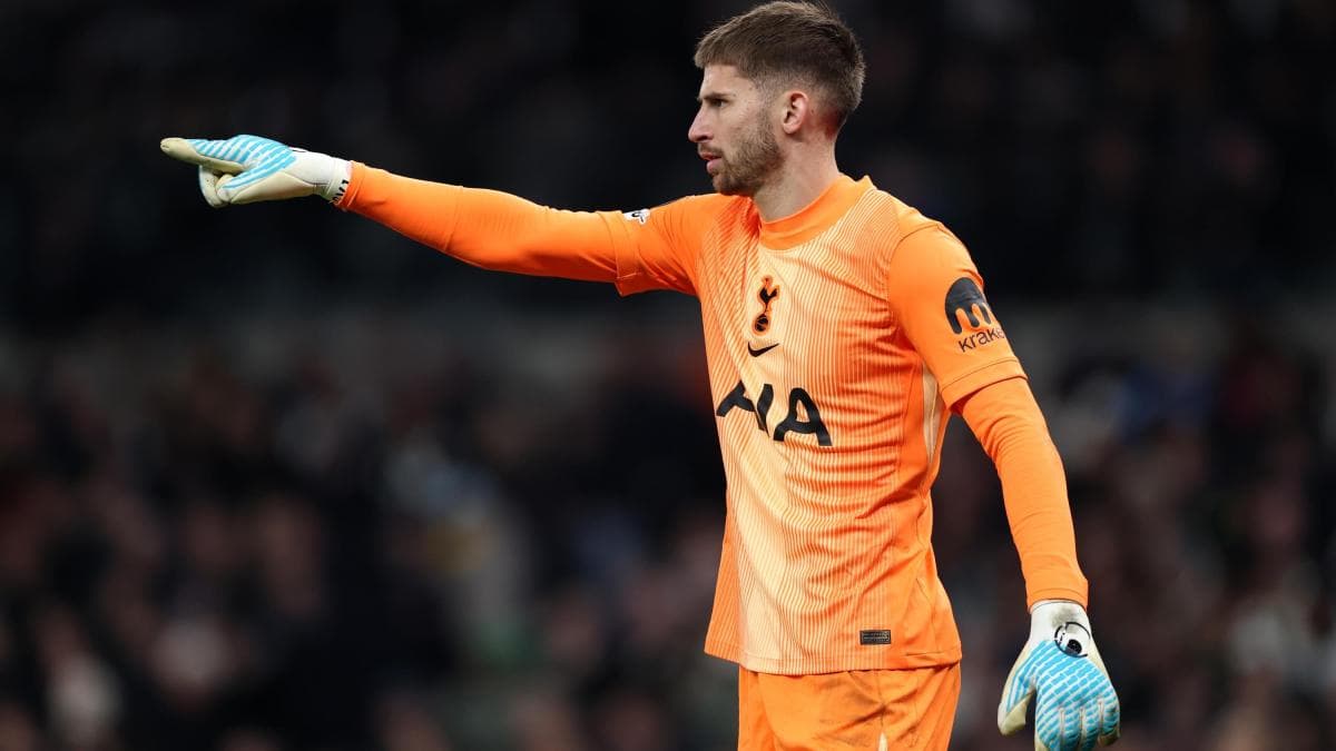 El Napoli apunta a Vicario, portero del Tottenham, ante un posible cambio de guardametas