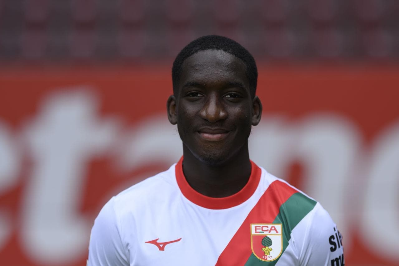 Dong al Bolton Wanderers in prestito dall'Augsburg