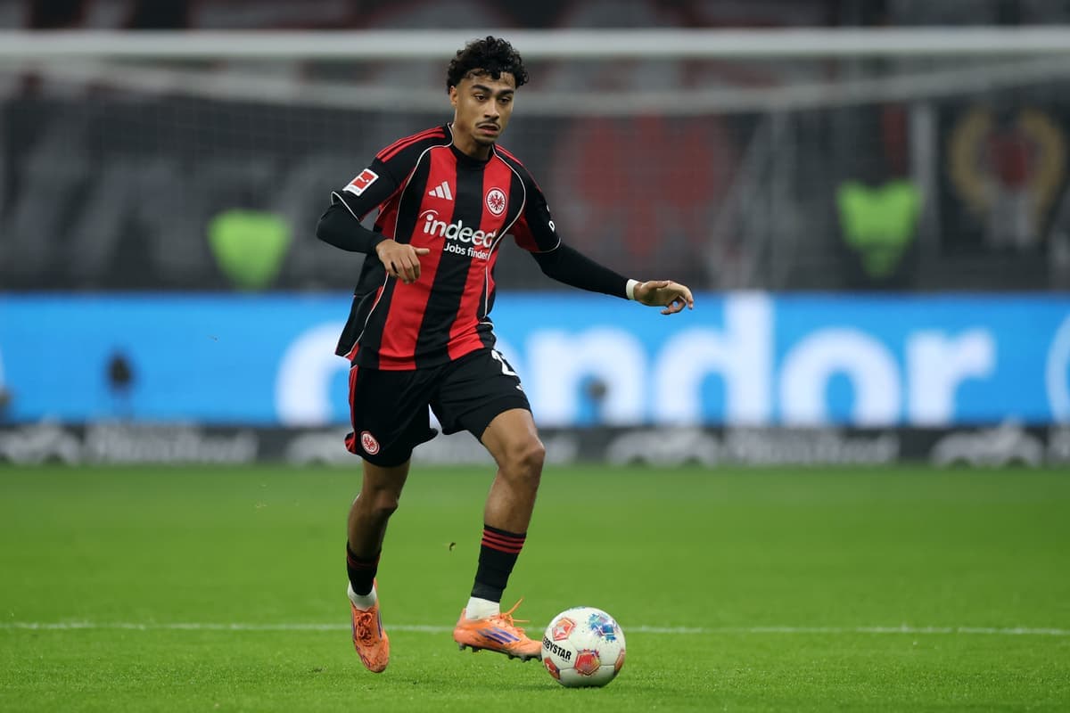 Manchester United drängt auf Verpflichtung von Nathaniel Brown vom Eintracht Frankfurt - Premier League