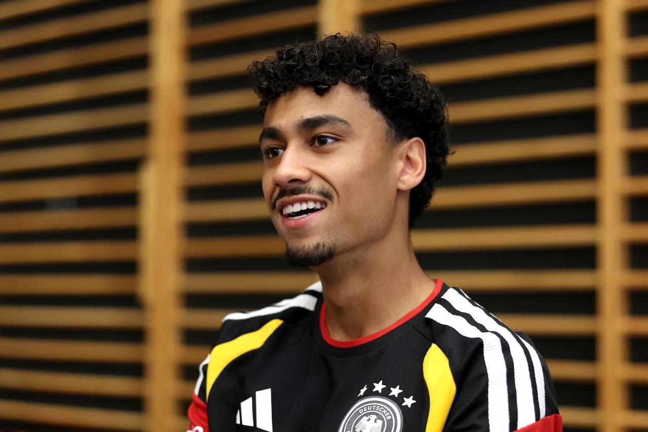 Bayern Munich to Sign Nathaniel Brown from Eintracht Frankfurt - Bundesliga