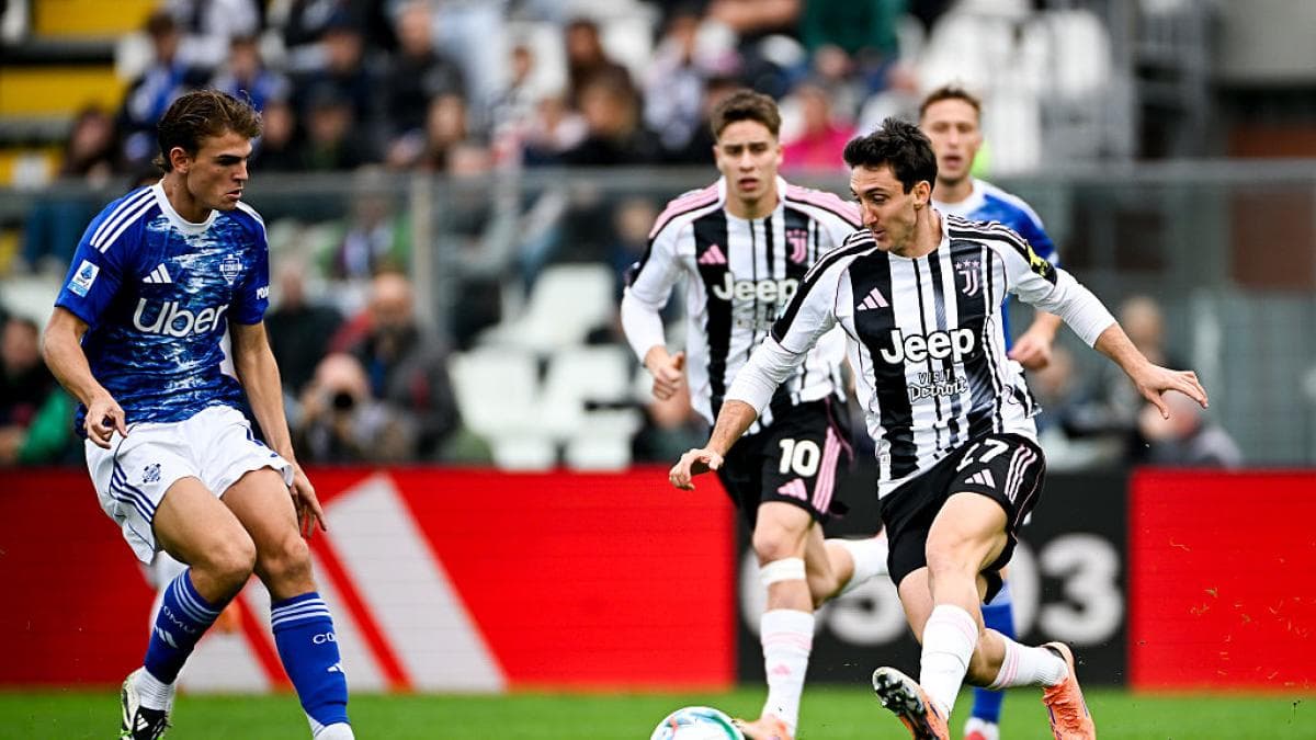 Como Target Juventus' Cambiaso to Meet UEFA Squad Rules