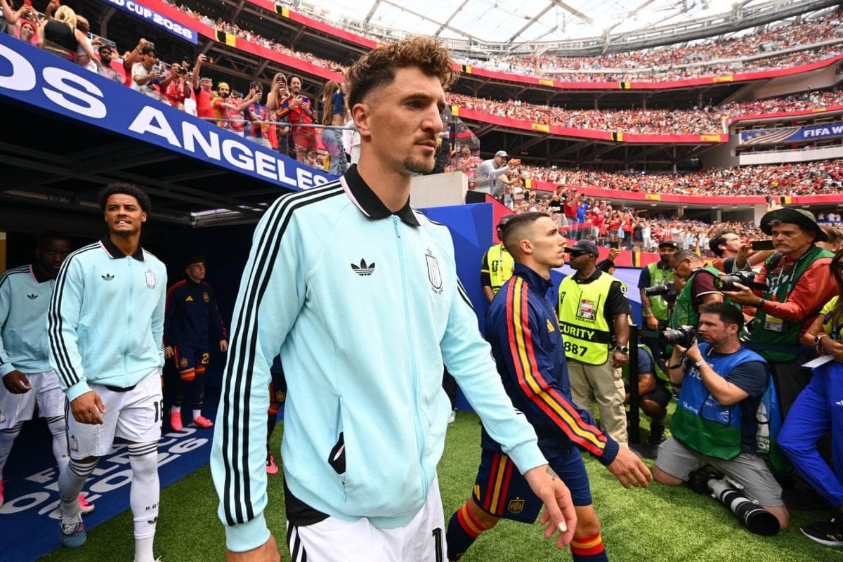 Sunderland Confirm Thomas Meunier Signing
