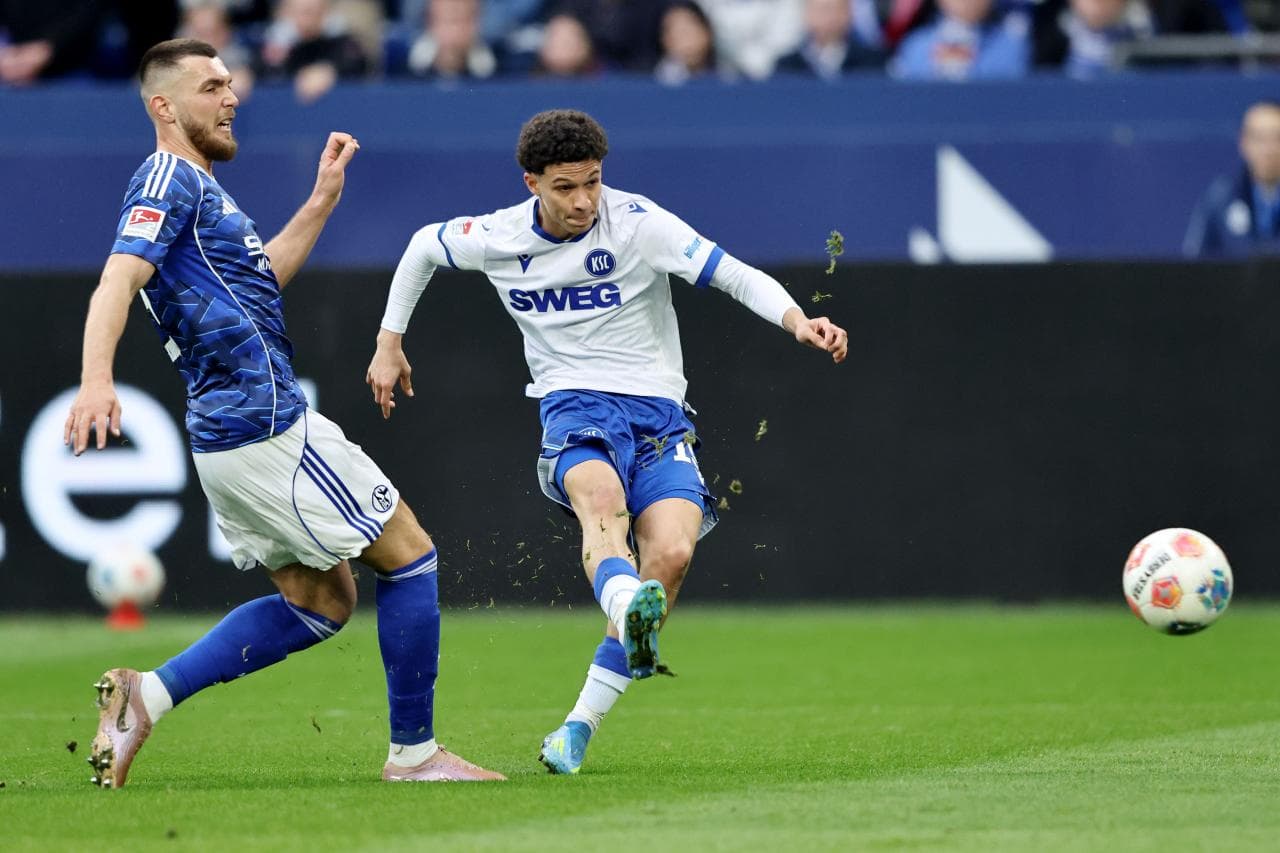El Frankfurt cerca un acuerdo de 10 millones de euros por Ben Farhat del Karlsruhe