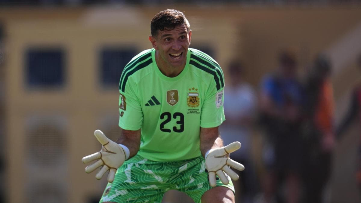 La Juventus punta Emiliano Martinez, il giocatore potrebbe spingere per l'addio al Villa