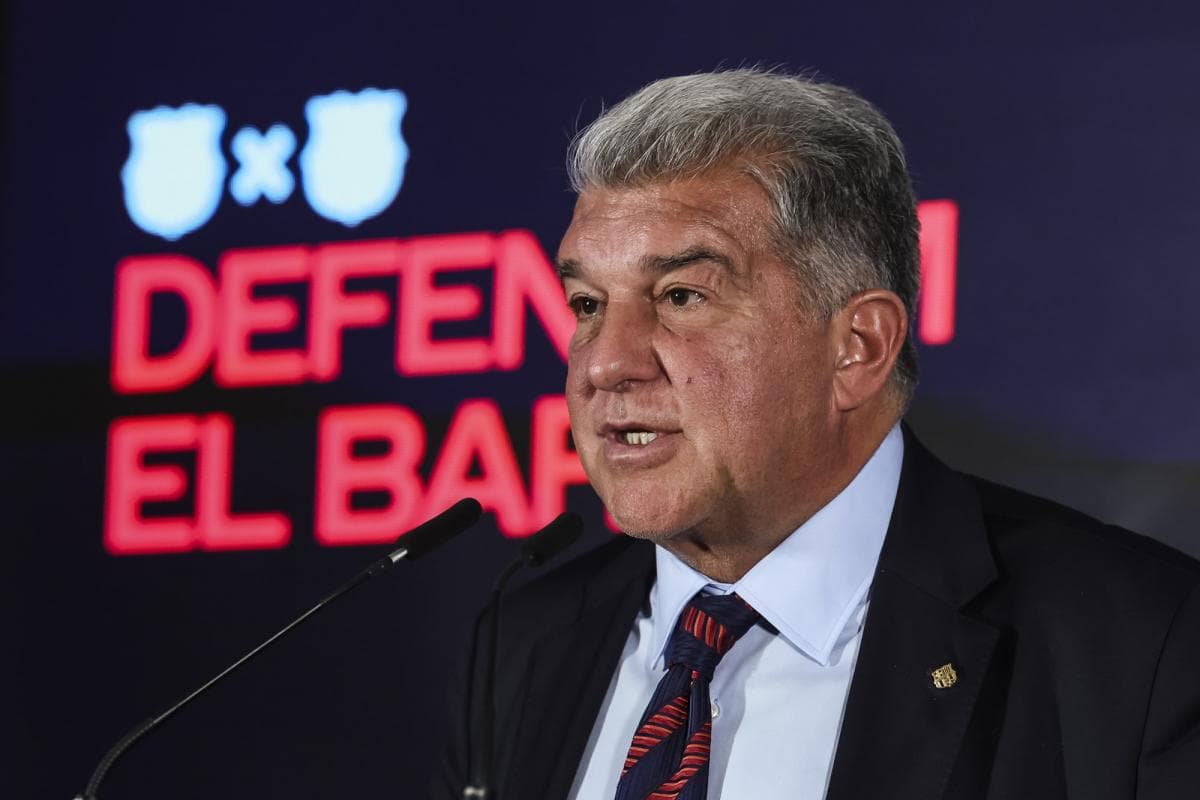 El Barcelona Establece un Plazo para Fichar a Julián Álvarez