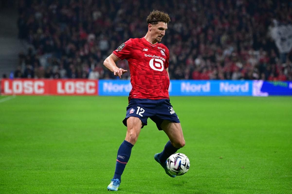 Meunier Ouvert à un Prolongement à Lille, Considère une Offre du Championship