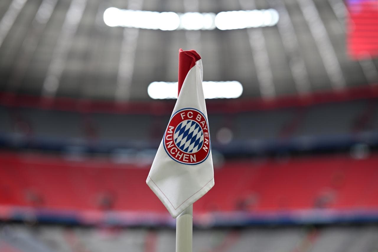 Bayern Munich Sign Greek Center-Back Karandrikas