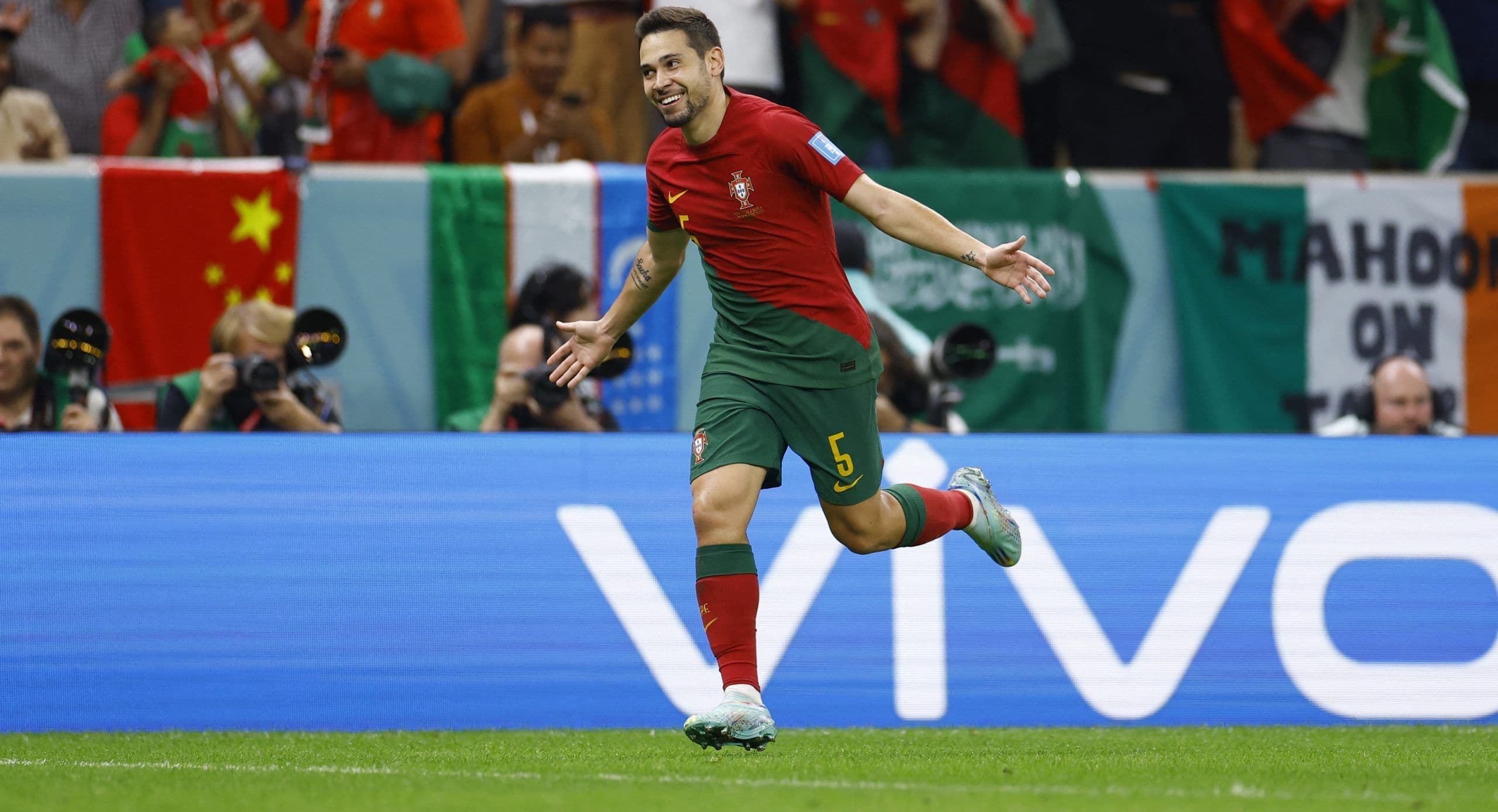 Benfica Eye Free Transfer for Bayern's Raphael Guerreiro - Other