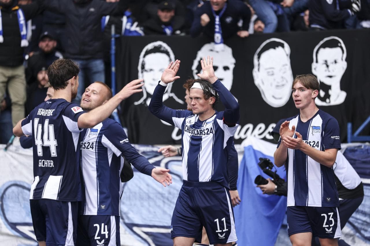 Le Directeur Sportif du Dortmund en Pourparlers avec Eichhorn du Hertha