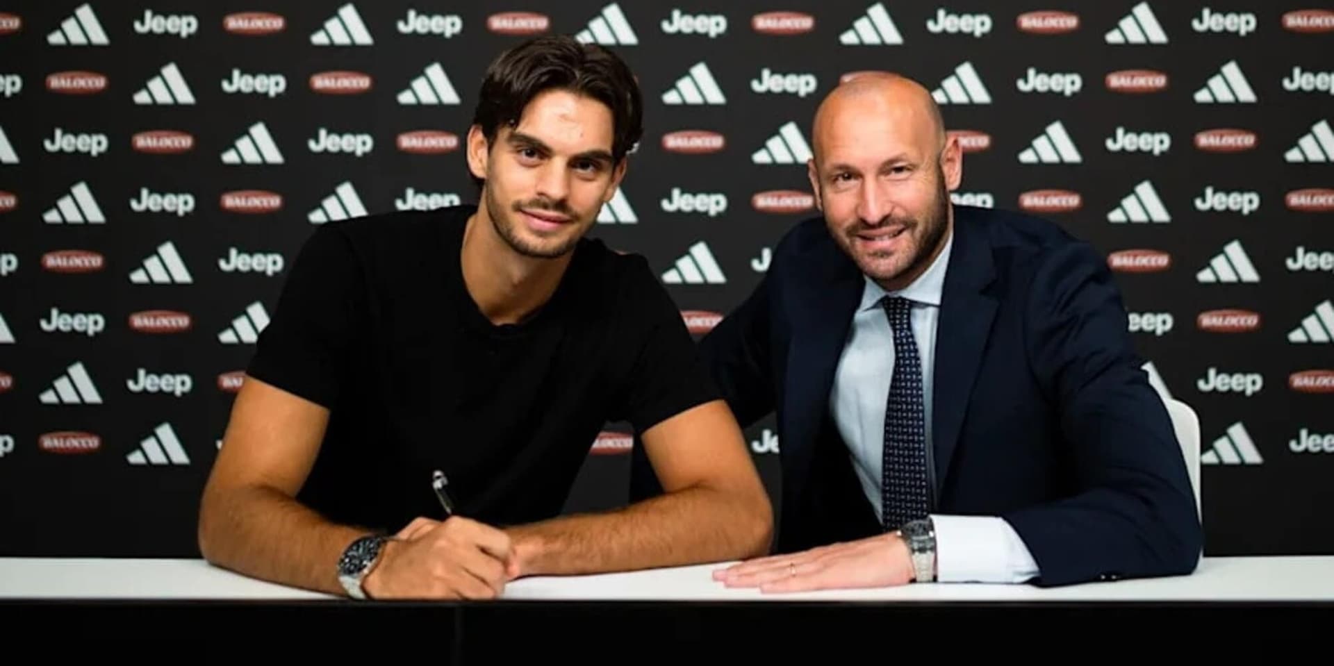Le latéral de la Juventus, Contarini, rejoint définitivement Verona