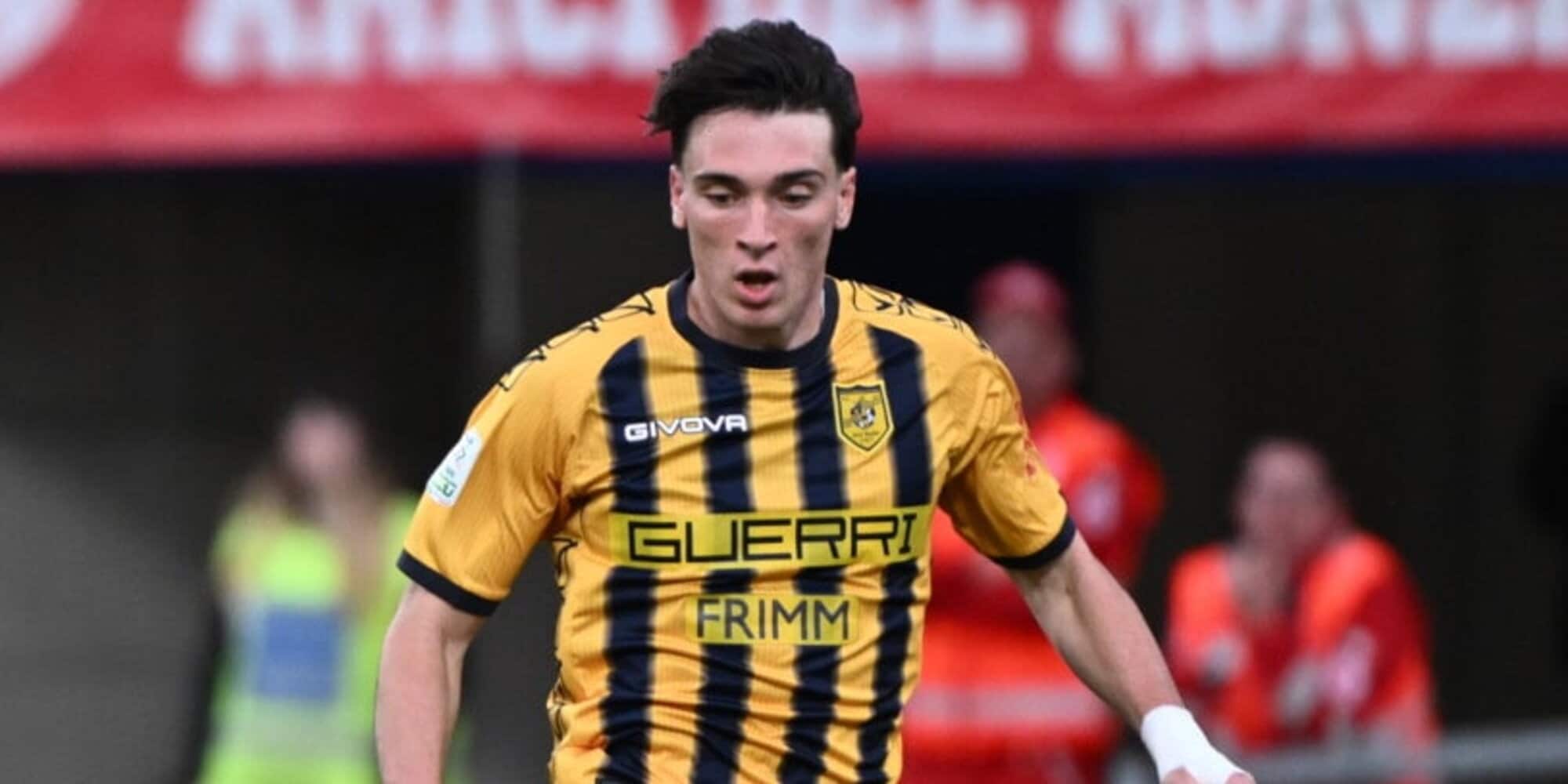 Napoli Scout Watches Torino Loan Star Cacciamani