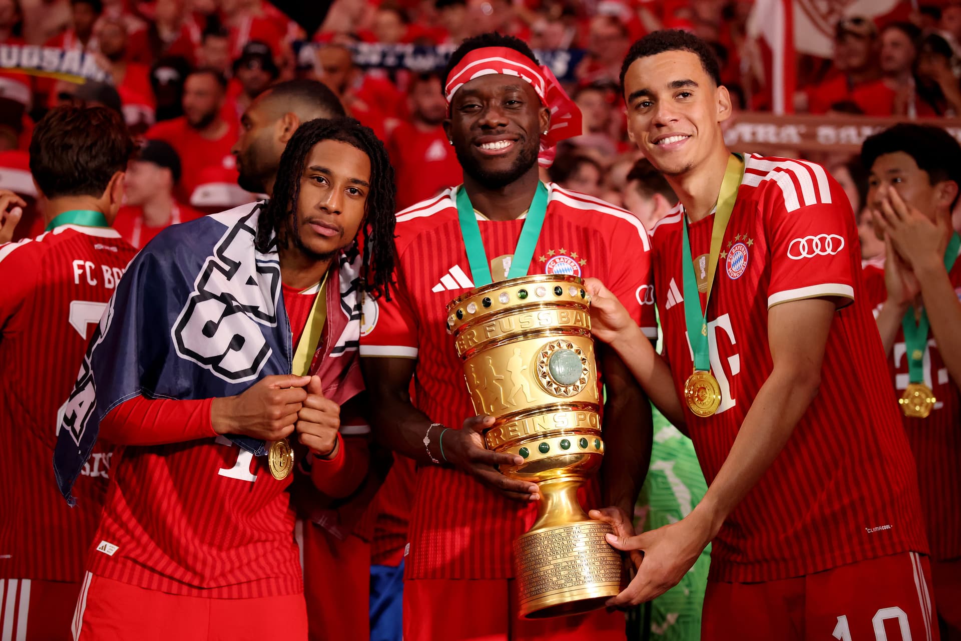 Bayern Munich Firm on Michael Olise Amid Real Madrid Interest