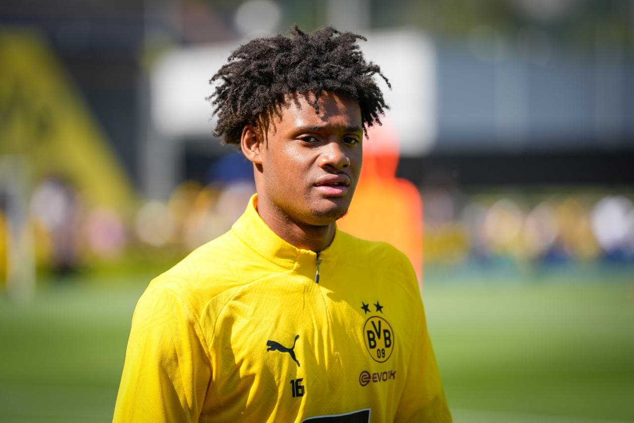 Dortmund Reject Monza Bid for Duranville