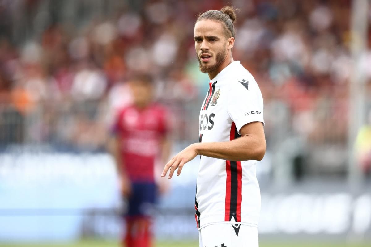 Le Mans Sign Algeria International Billal Brahimi