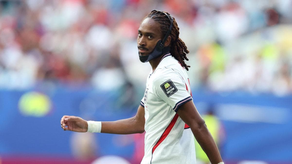 Inter an Djed Spence interessiert: Familiärer Hintergrund und Verletzungsdetails