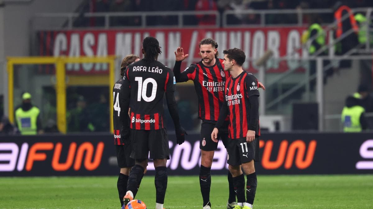 Milan Wird 2026-27 Trikot Gegen Cagliari Präsentieren