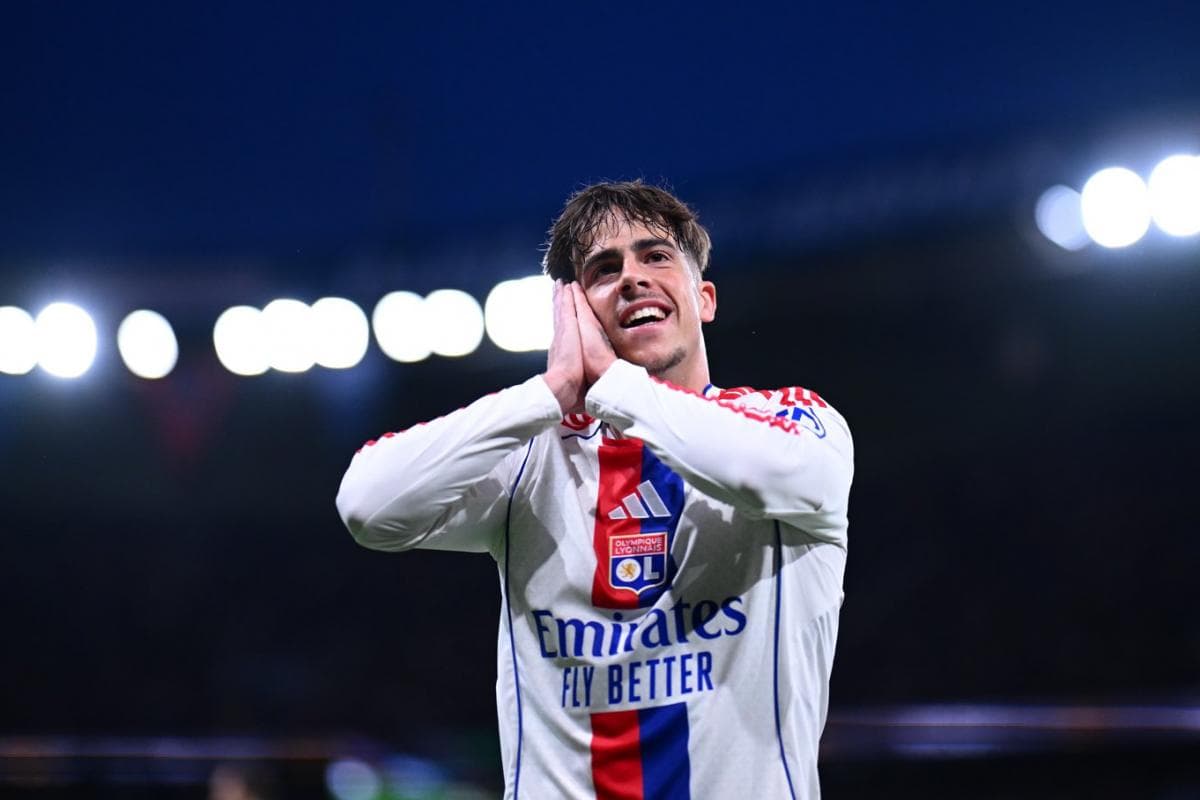 El Lyon se plantea la venta de Moreira al Leverkusen por 32 millones de euros