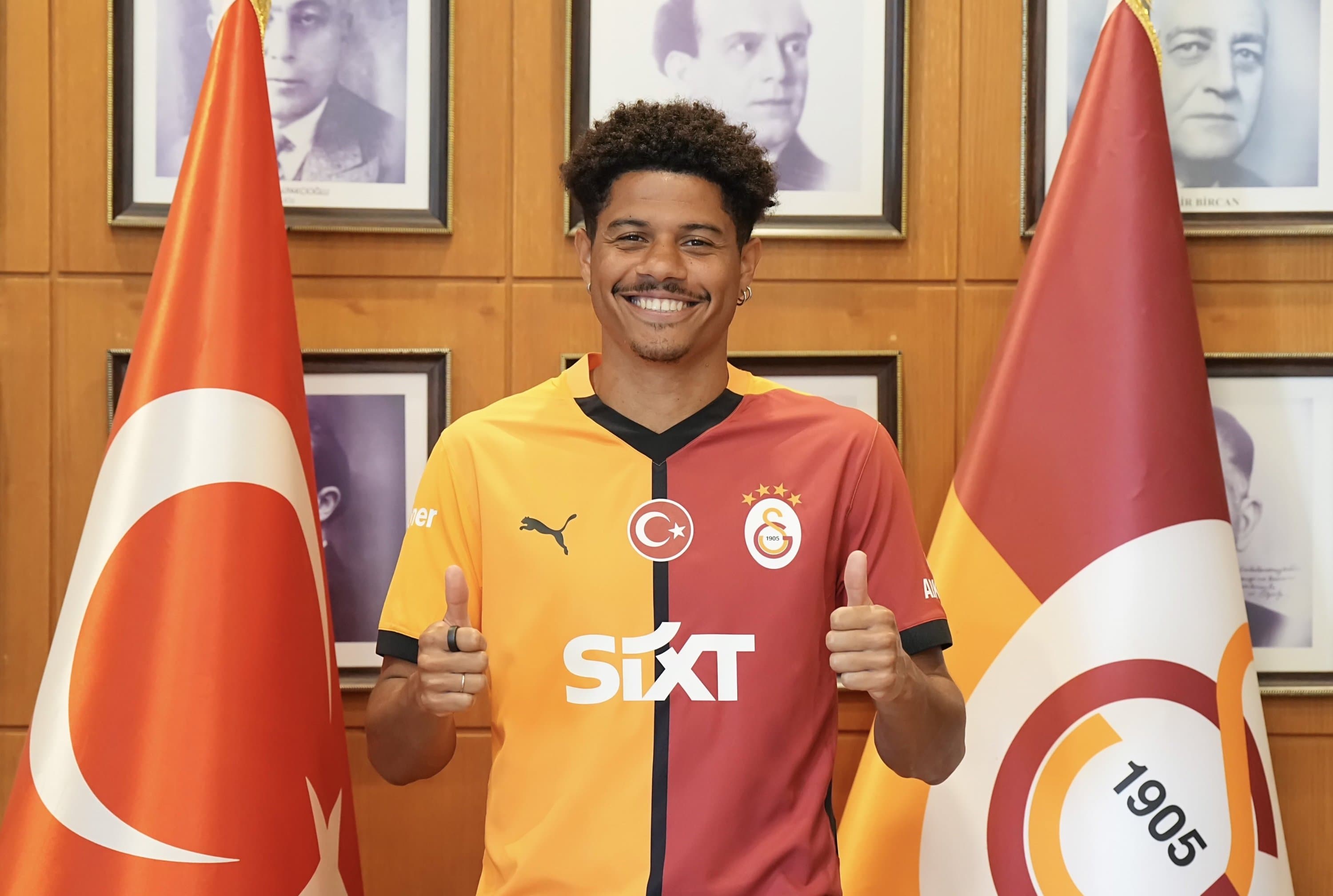 Aston Villa e Newcastle sul radar per il centrocampista del Galatasaray Gabriel Sara