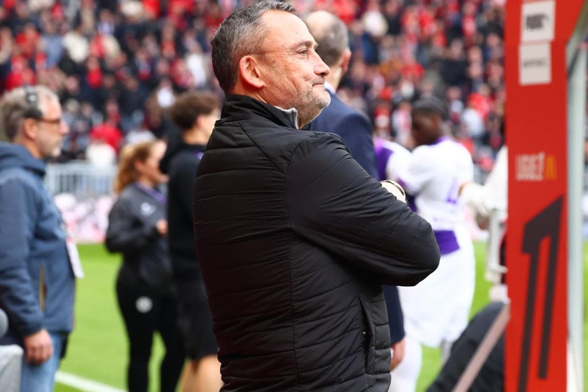 Franck Haise, entrenador del Rennes, busca reducir la plantilla tras seis fichajes