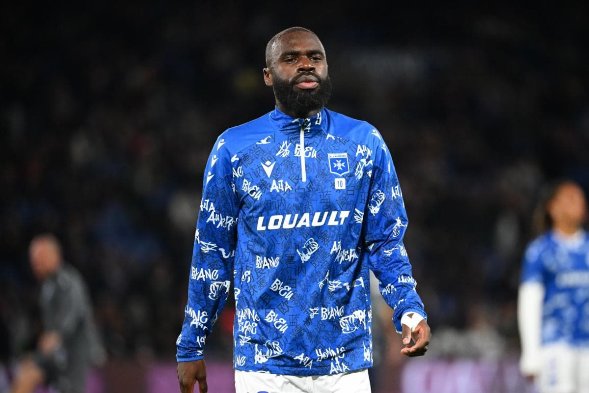 Sinayoko steht vor Wechsel zu Paris FC inmitten eines Streits mit Auxerre
