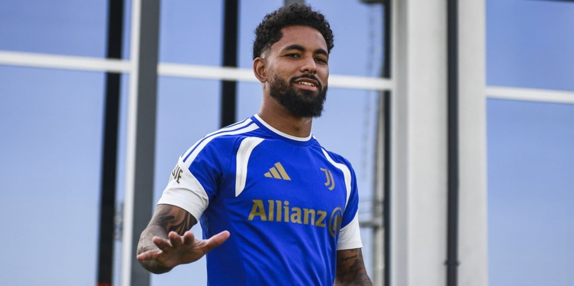 Douglas Luiz verso l'addio alla Juventus, il Lione interessato