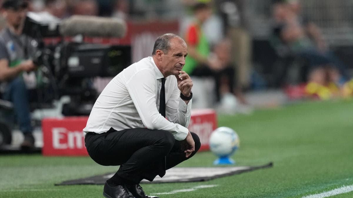 Allegri Débute à Naples avec une Approche Tactique Flexible