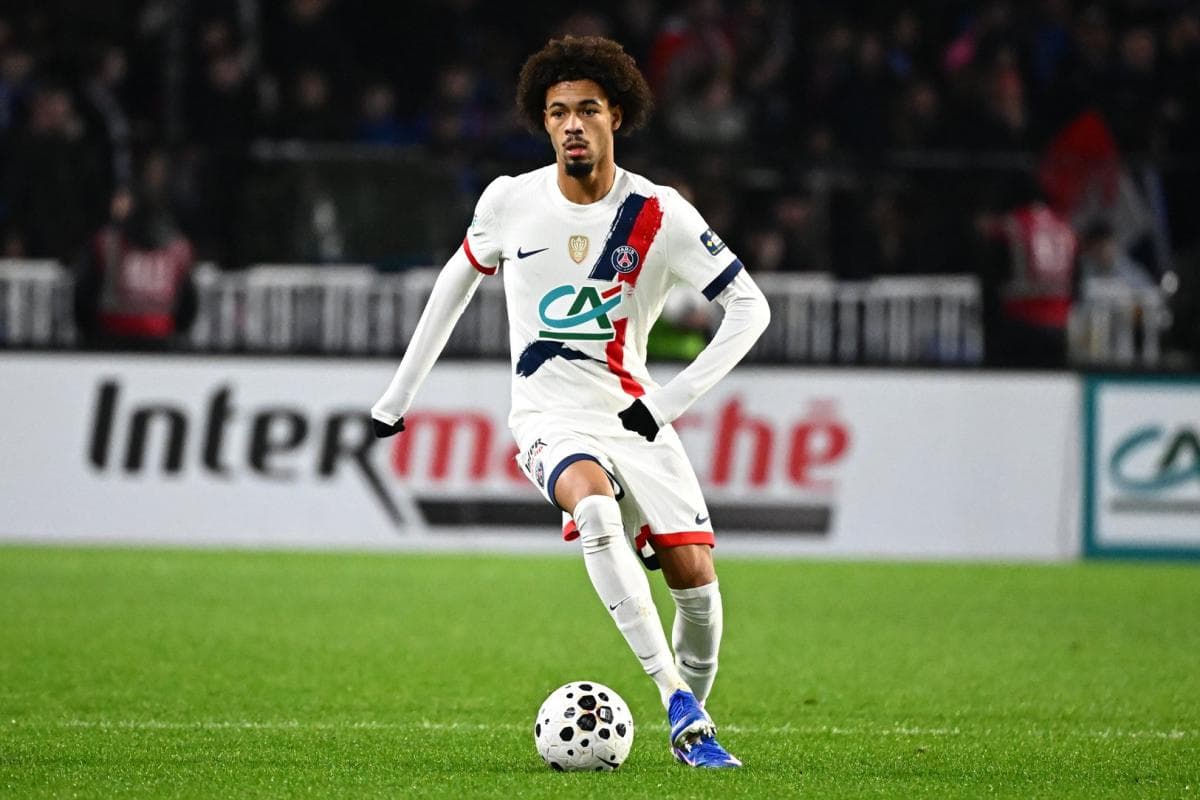 Mathis Jangeal, centrocampista del Paris Saint-Germain, si trasferisce al Famalicao