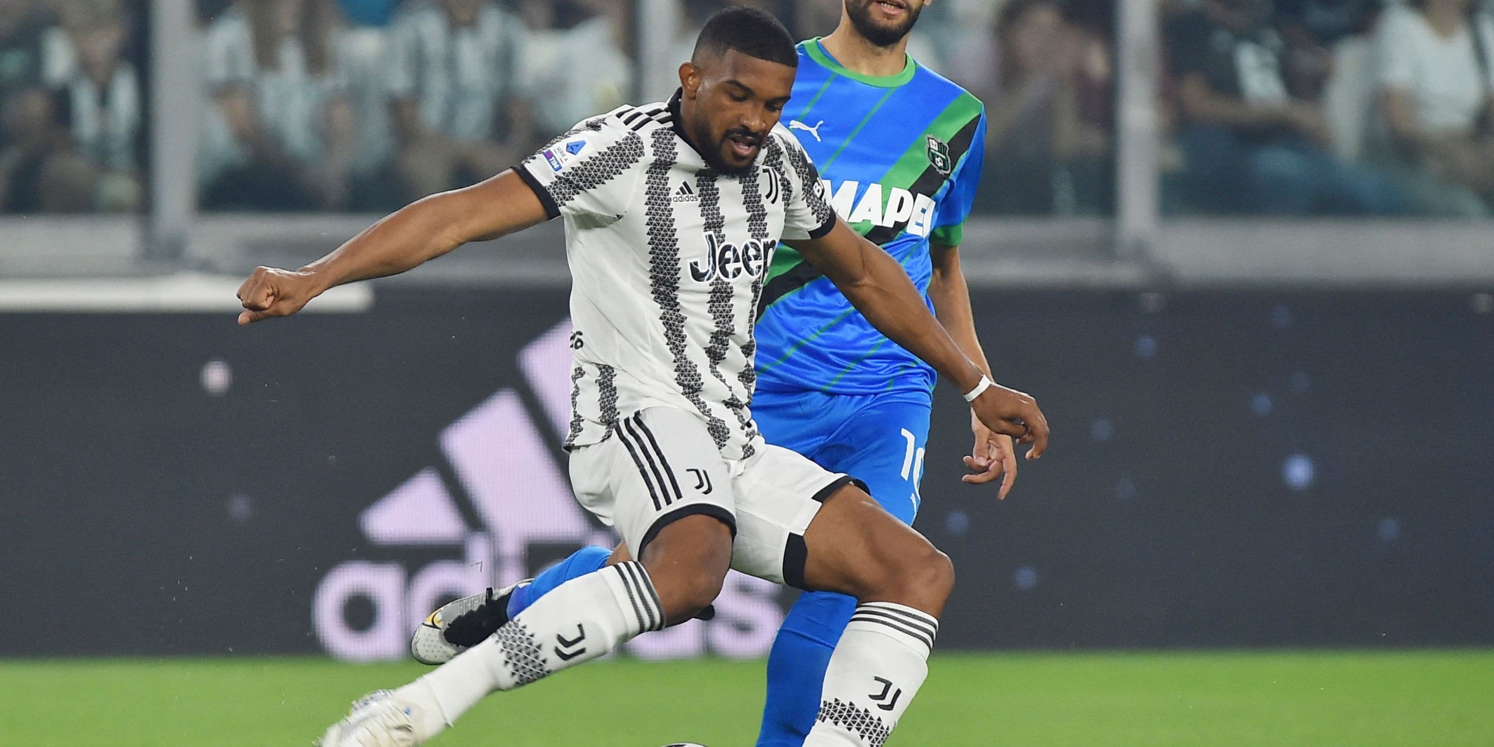 Juventus consider summer sale of defender Gleison Bremer