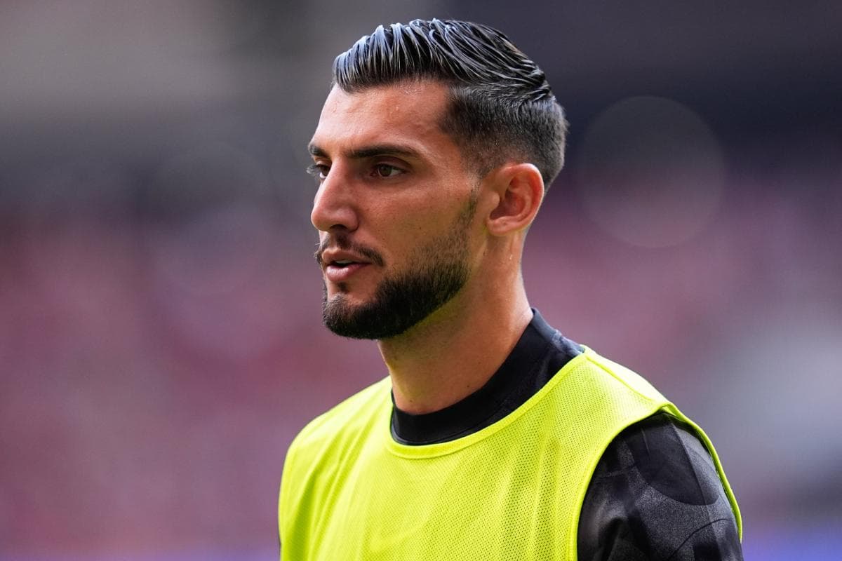 Rafa Mir ficha por el Aris Salónica tras recibir permiso para residir en el extranjero