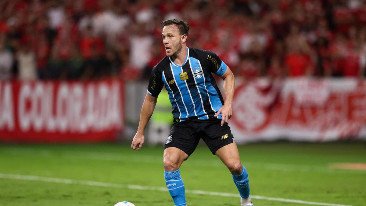 La Juventus ante el Dilema Arthur: Regreso Inminente y Posibles Soluciones