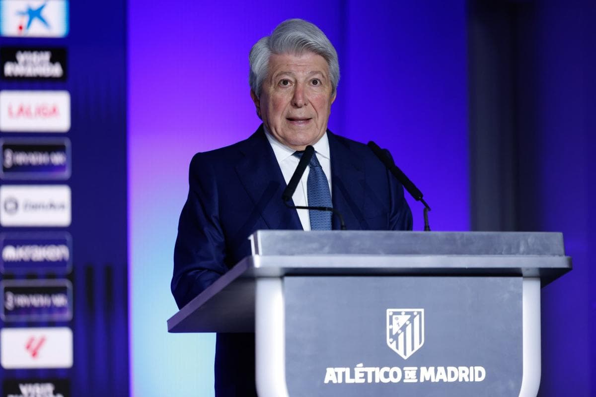 Atlético Madrid President Misstates Julian Alvarez's Name Amid Transfer Speculation