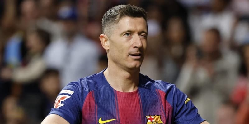 Juventus in fortgeschrittenen Gesprächen für ablösefreien Transfer von Robert Lewandowski vom FC Barcelona