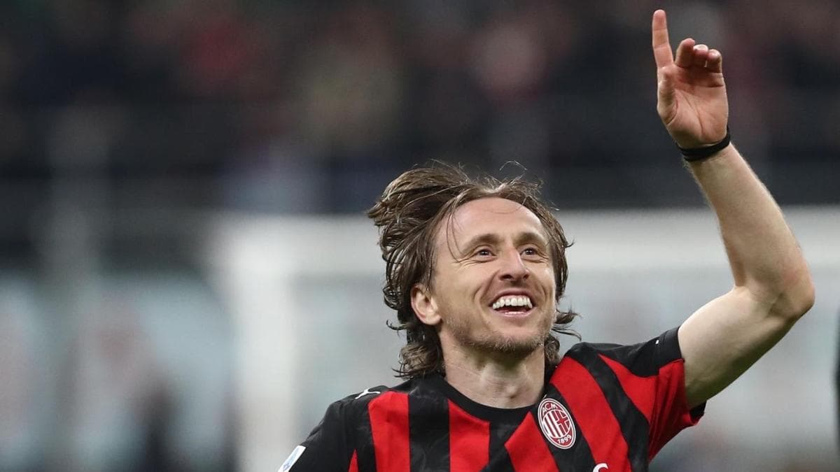 Modric prolonge son contrat avec l'AC Milan jusqu'en 2027