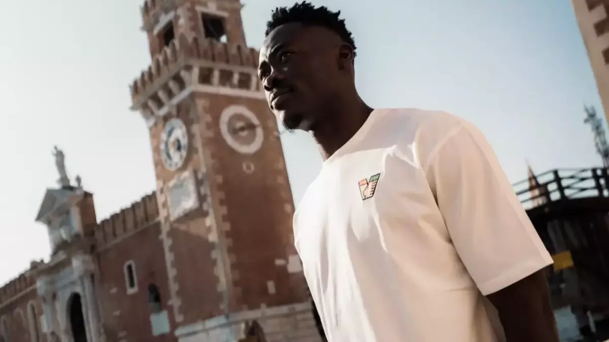Venezia verpflichtet Akor Adams vom Sevilla für eine Rekordablöse