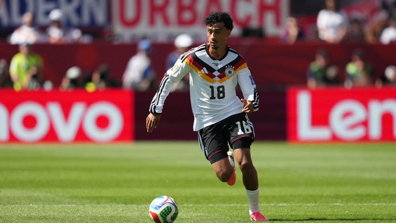 Bayern München einigt sich auf Verpflichtung von Nathaniel Brown