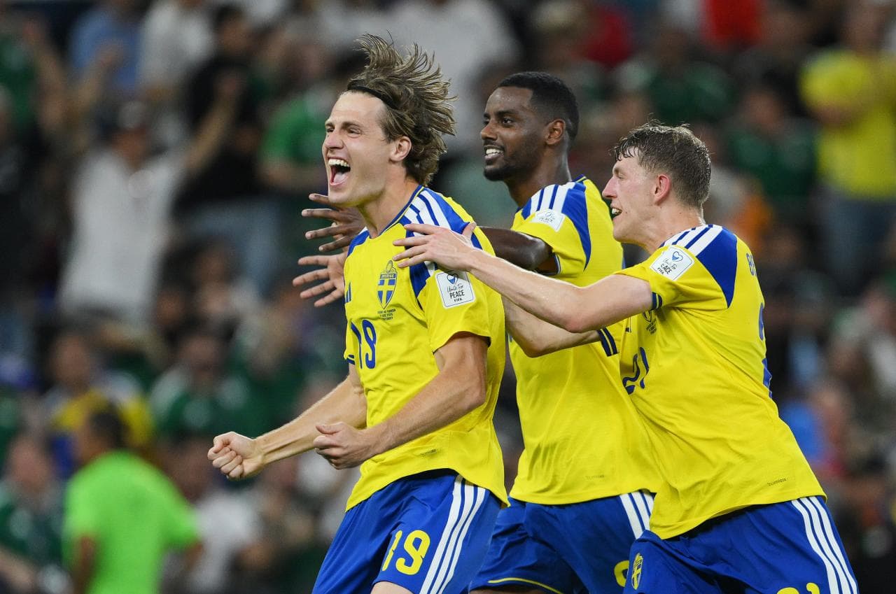 Svanberg Debuta con Gol Relámpago en la Goleada de Suecia a Túnez