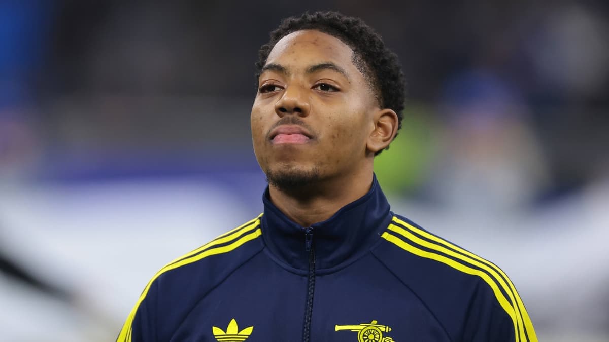 Lewis-Skelly Rivela il Supporto Familiare tra i Legami con una Possibile Partenza dall'Arsenal