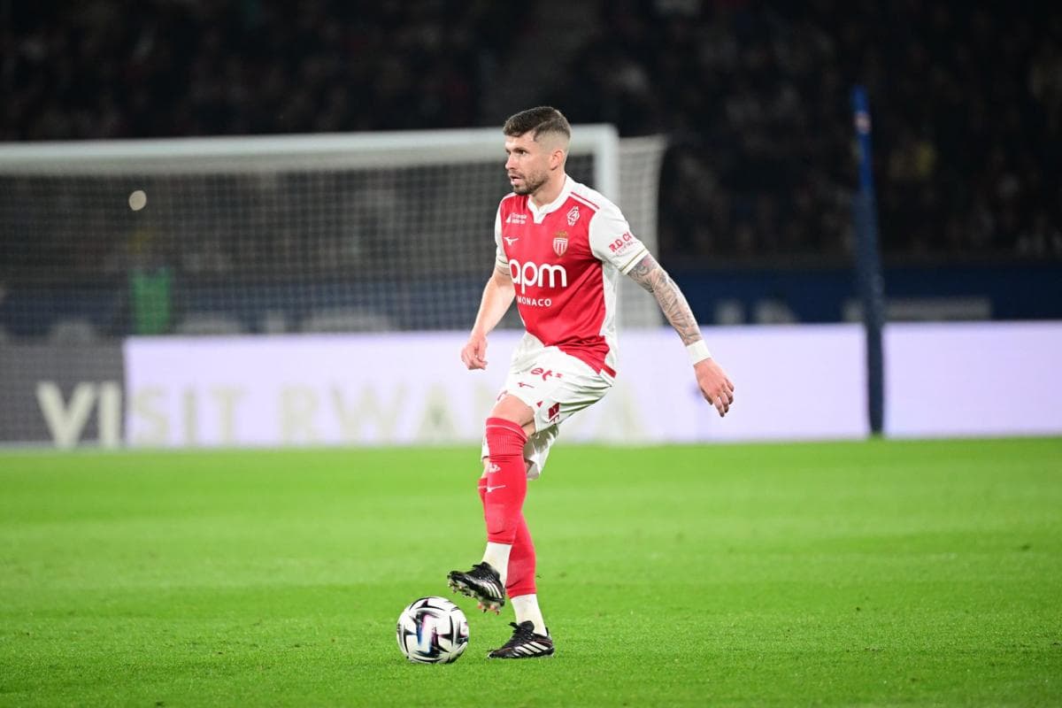 L'Ajax proche de signer le latéral gauche de Monaco, Caio Henrique