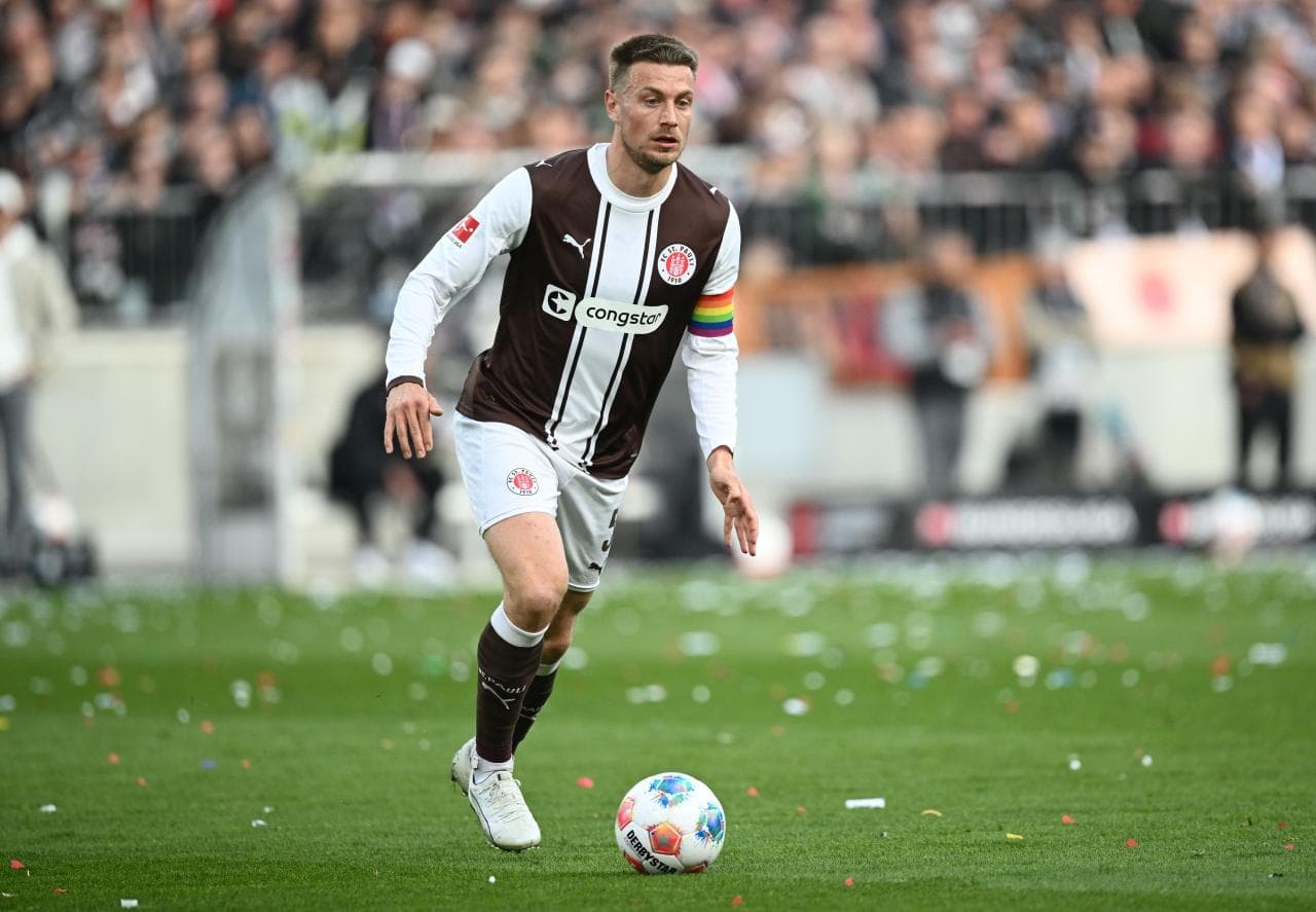 Hauke Wahl en negociaciones con el Wolfsburgo tras el descenso del St. Pauli