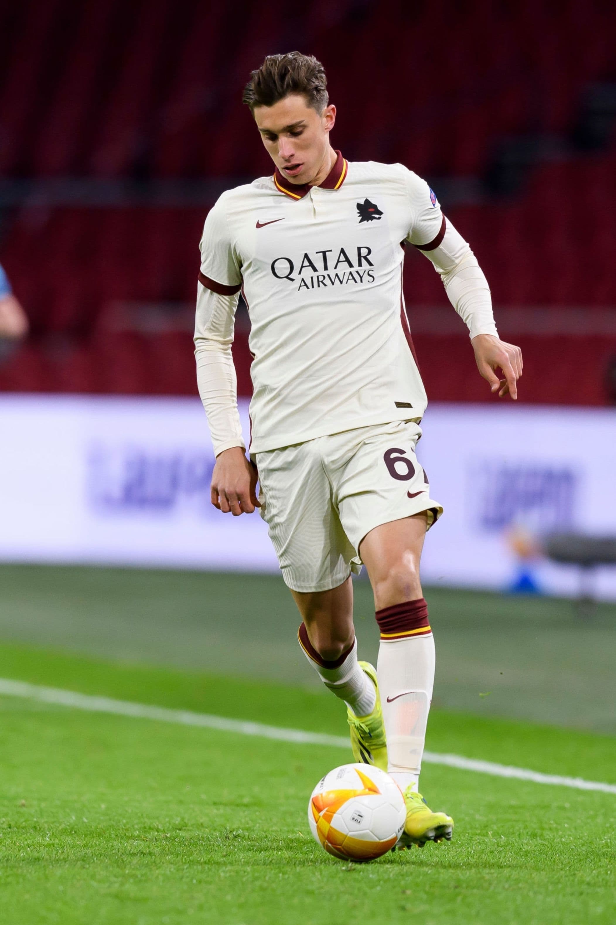 L'Inter Milan vise Calafiori d'Arsenal comme remplaçant de Bastoni