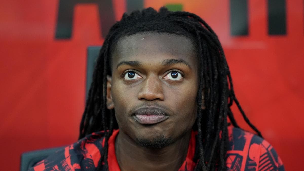 Fenerbahçe Pursue Leão as Milan Pre-Season Begins