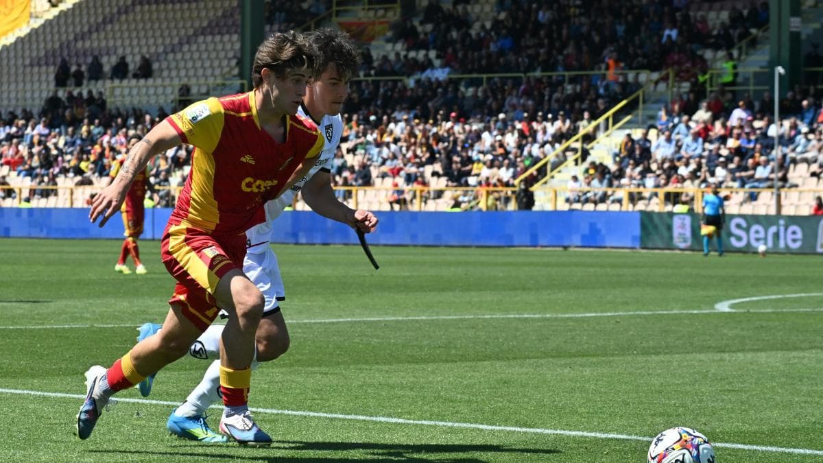 La Juventus vicina all'acquisto di Liberali, centrocampista del Catanzaro