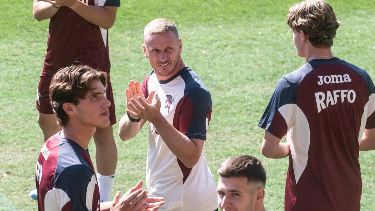 Torino Set to Sign Valencia Defender Comert