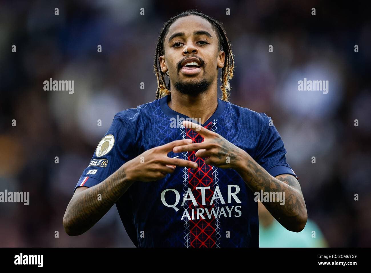 Baja por lesión para el PSG: Bradley Barcola, en duda para la Champions League