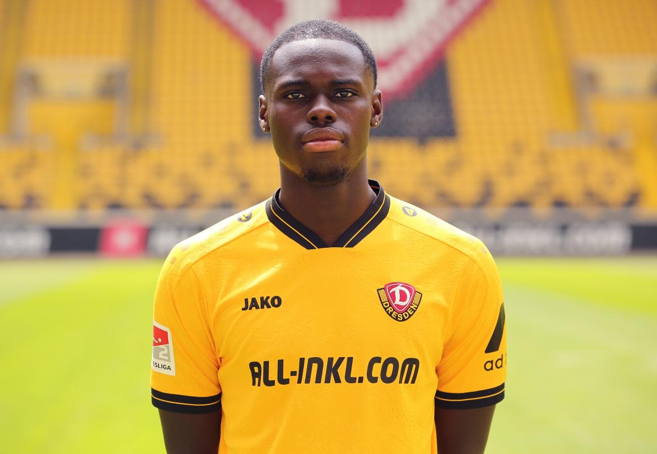 Hamburger SV Sign Dynamo Dresden Midfielder Amoako