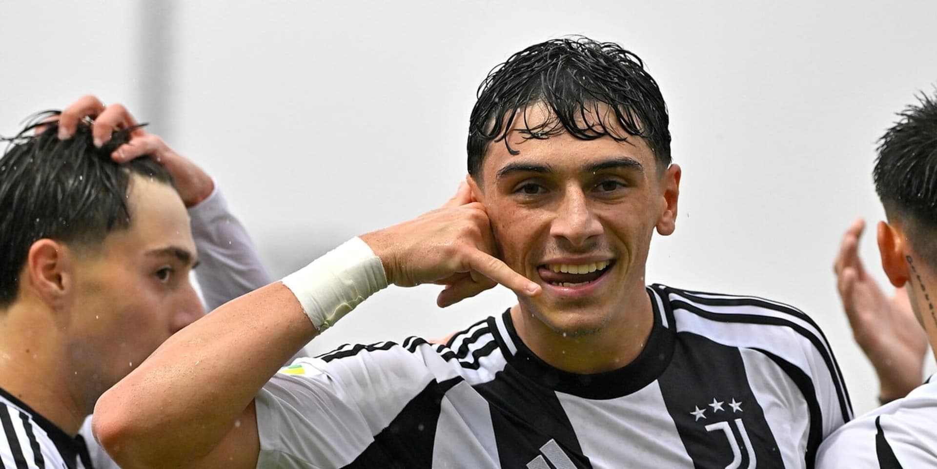 L'attaquant de la Juventus, Diego Pugno, rejoint l'Ajax en prêt avec option d'achat