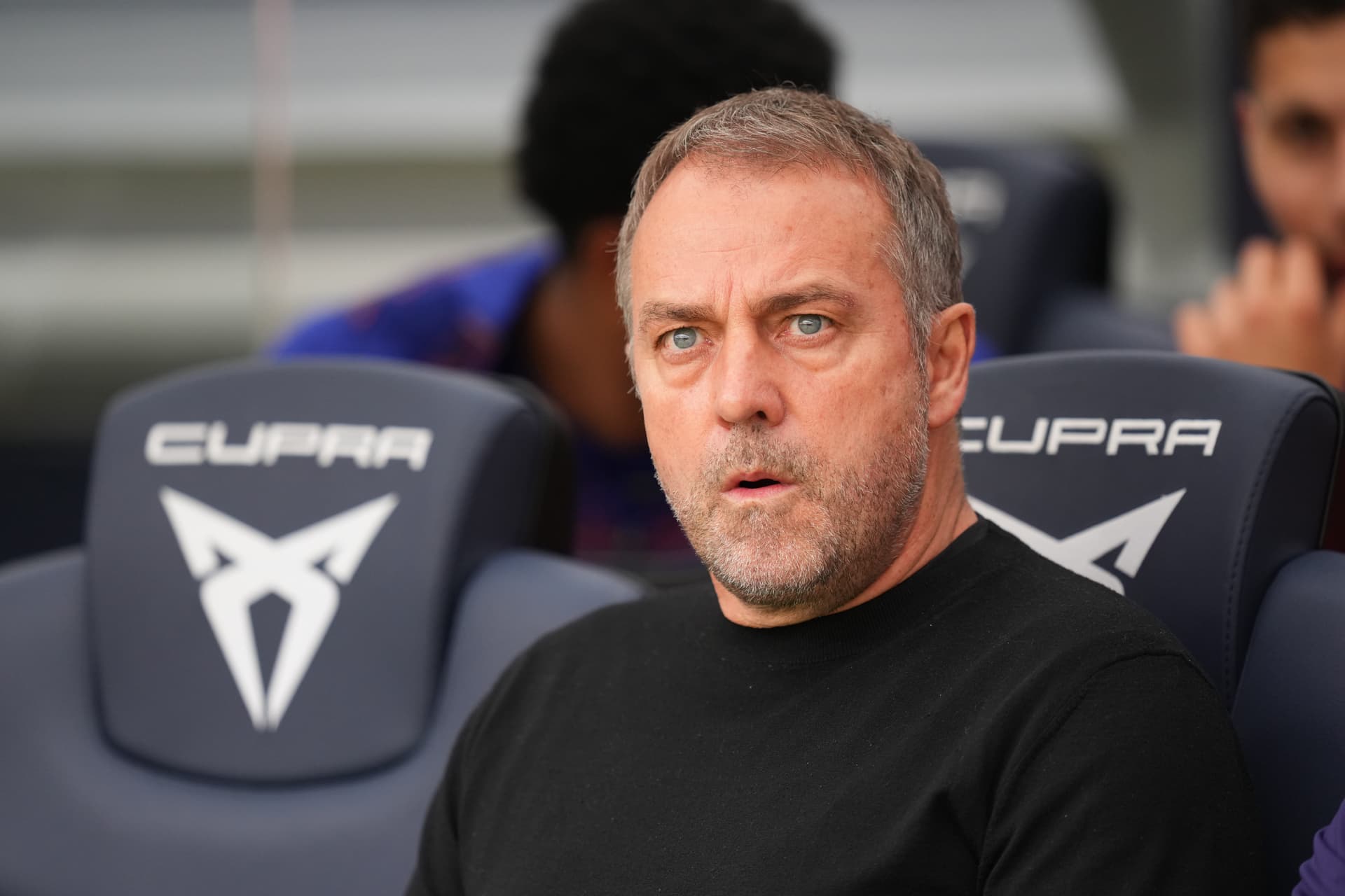 Hansi Flick prolonge son contrat avec Barcelone jusqu'en 2028