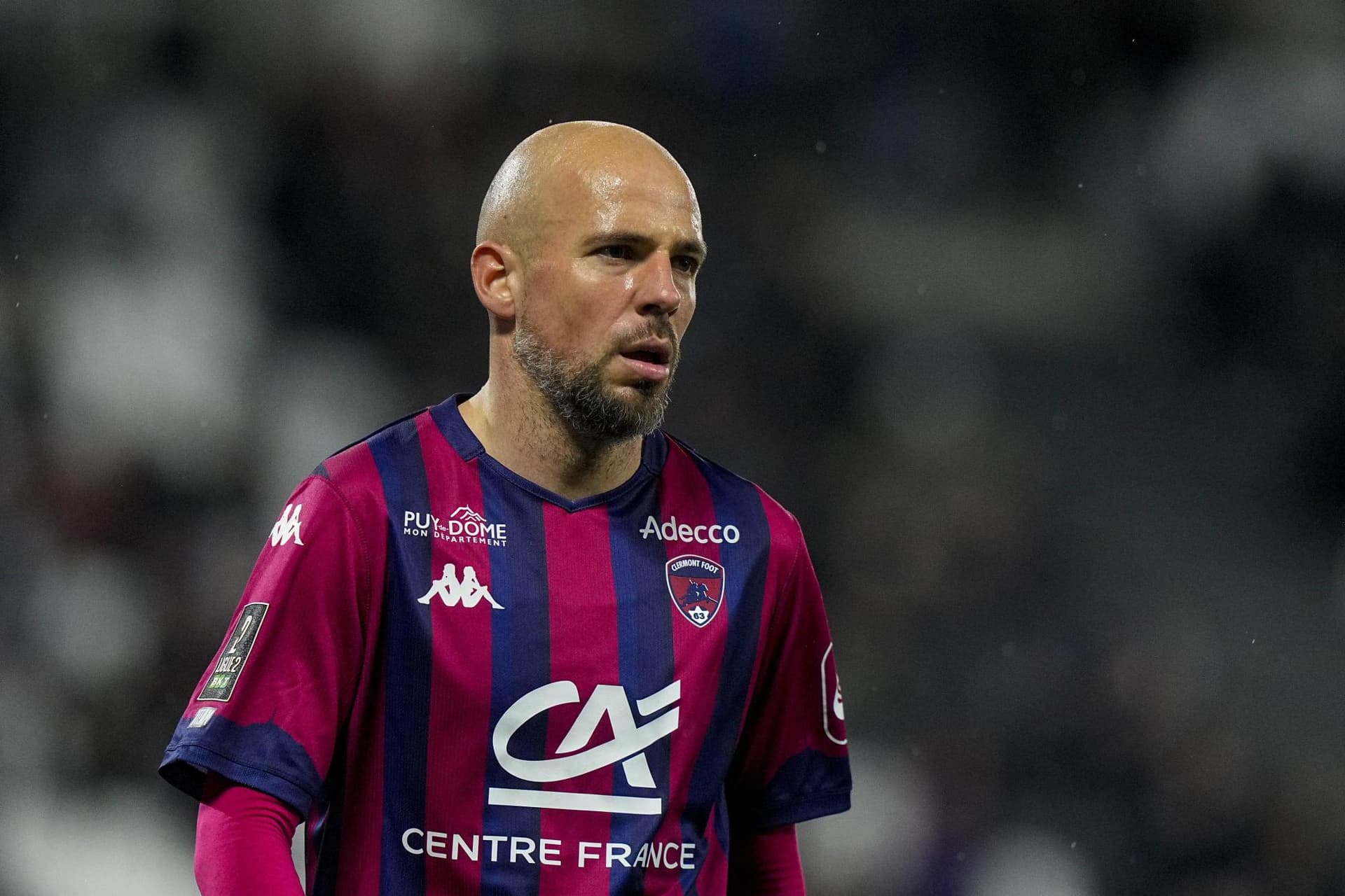 Il centrocampista del Clermont, Johan Gastien, annuncia il ritiro